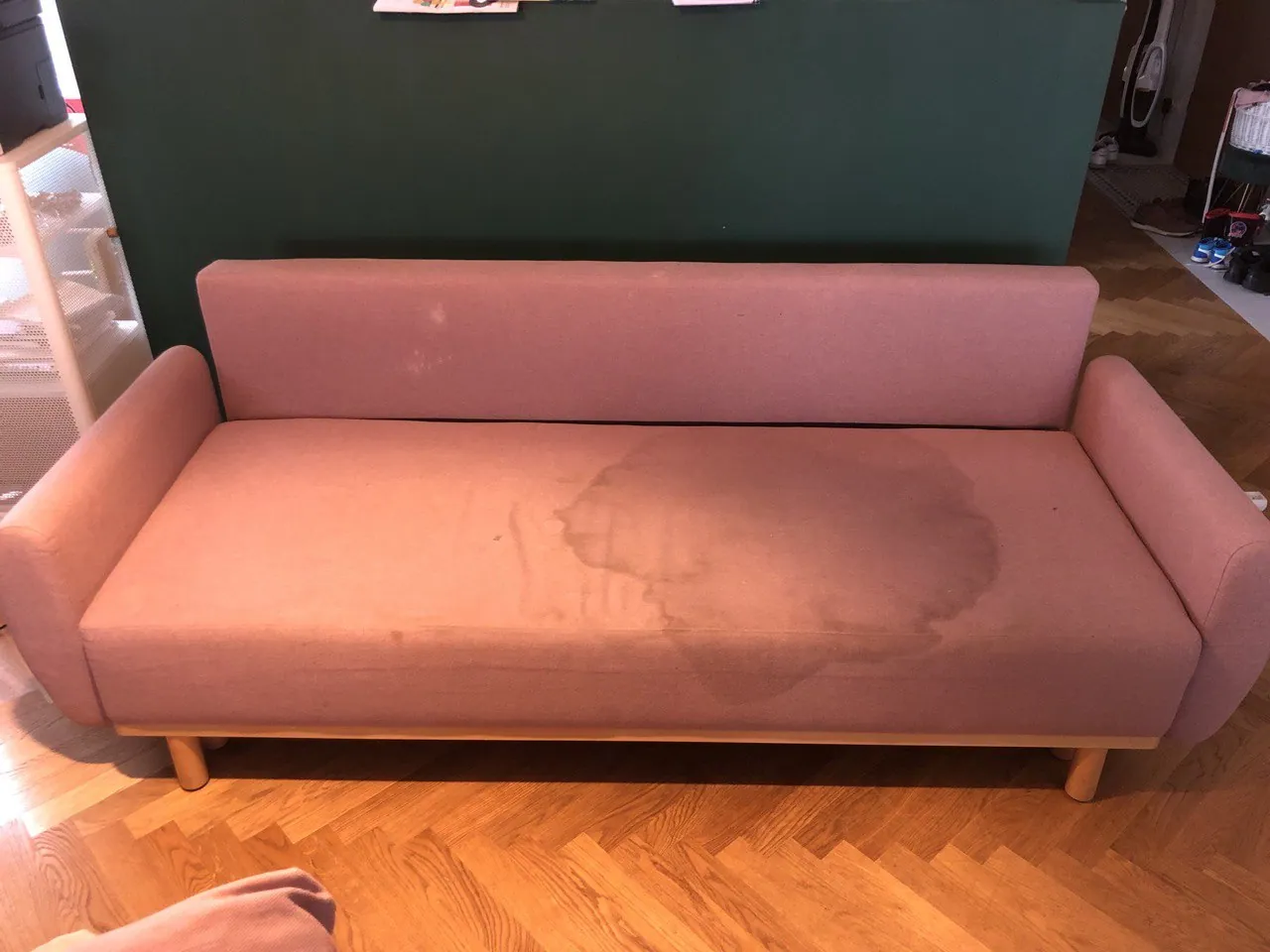 Sofa — przed czyszczeniem